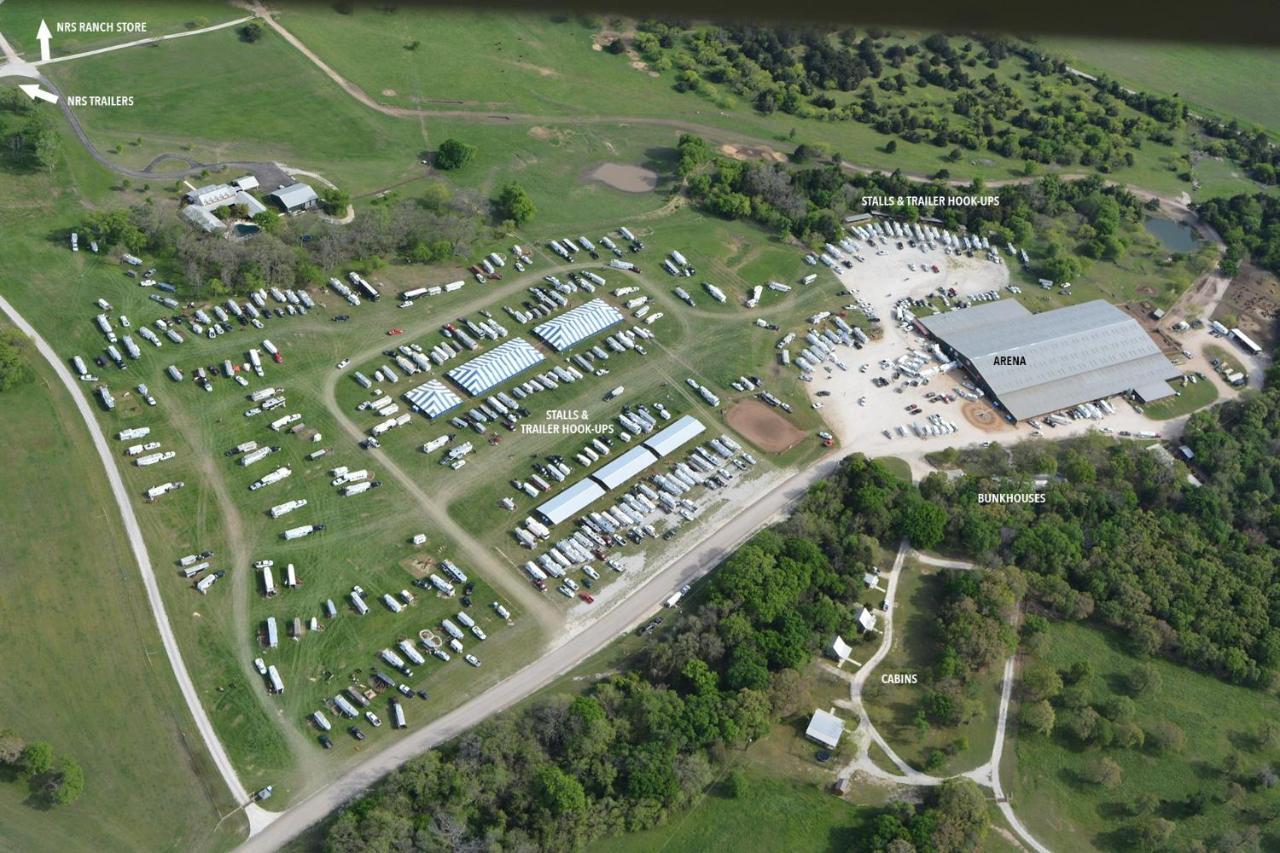 Nrs Event Center & Guest Ranch Hotel Decatur Exterior photo