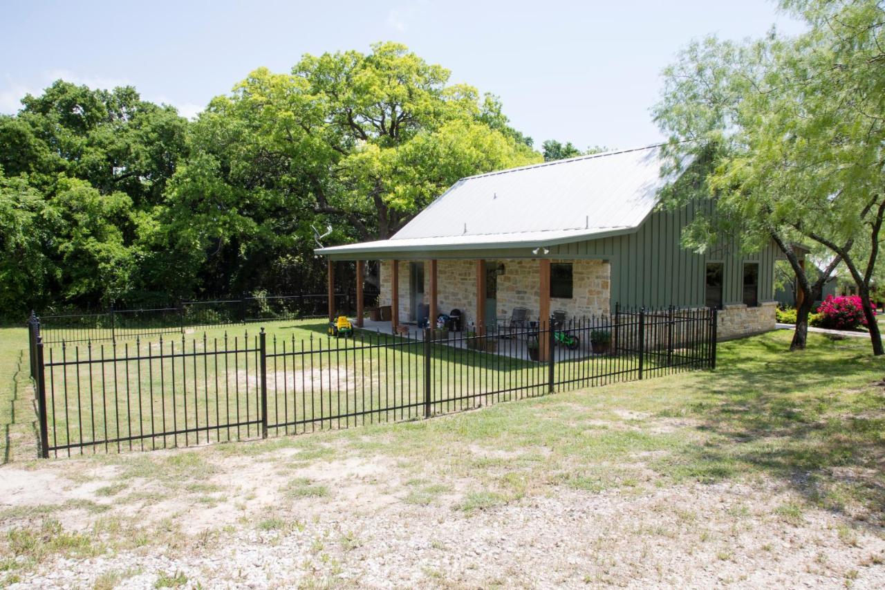 Nrs Event Center & Guest Ranch Hotel Decatur Exterior photo