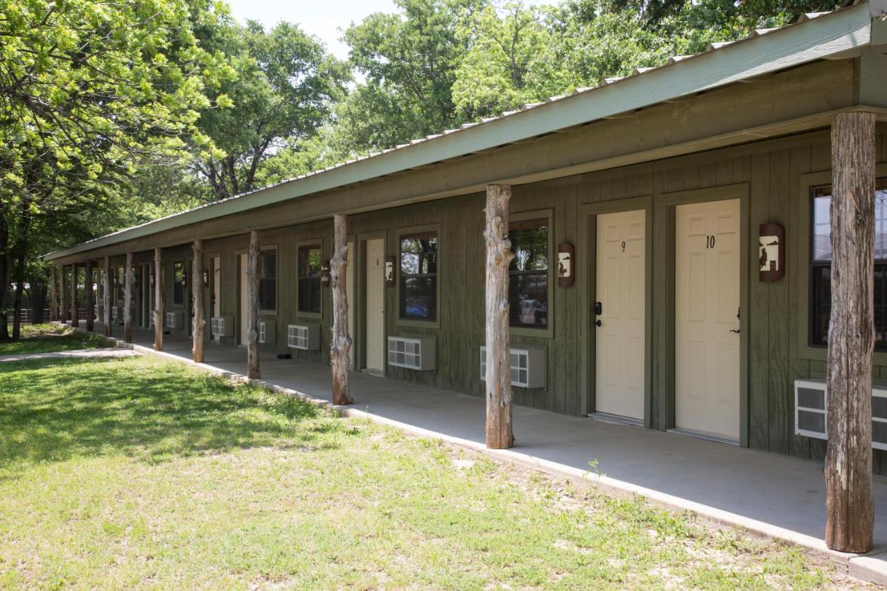 Nrs Event Center & Guest Ranch Hotel Decatur Exterior photo