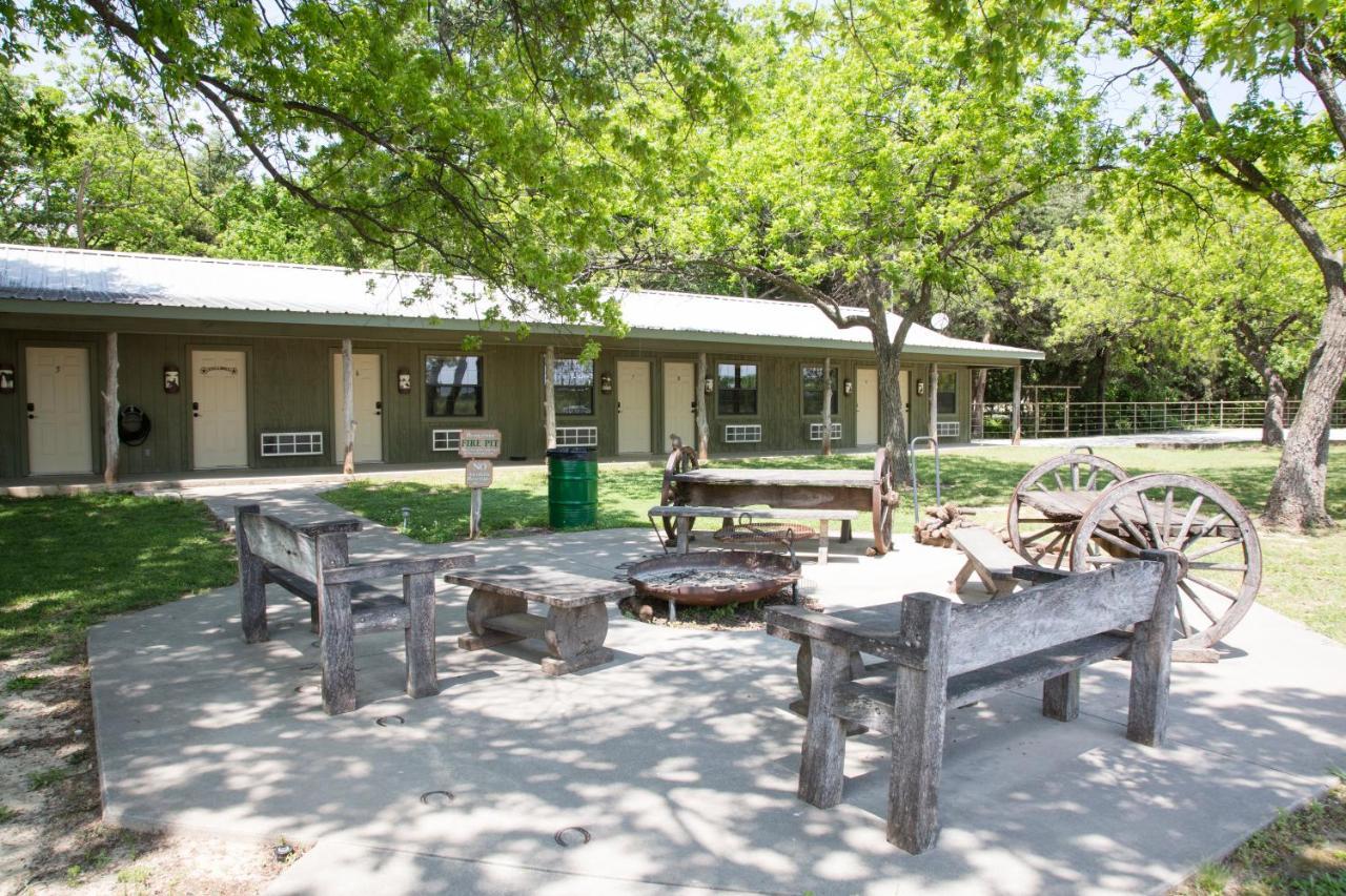 Nrs Event Center & Guest Ranch Hotel Decatur Exterior photo